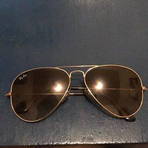 Brown gold frame aviators
